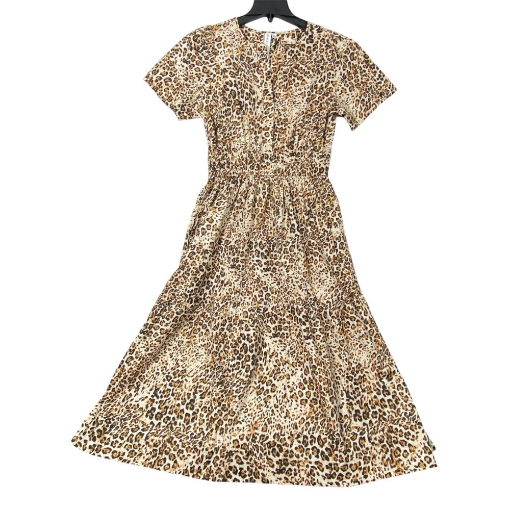 Grace + Karma Leopard Print Maxi Dress Women's M Short Sleeve V Neck Flowy NWT